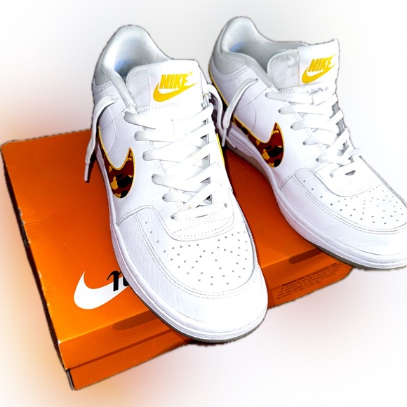 NIKE SKY FORCE 3/4. SIZE 9.5 - Picture 1 of 4